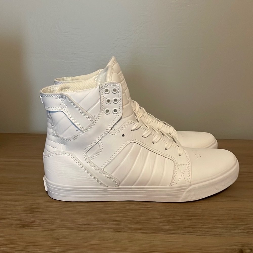 Supra Skytop